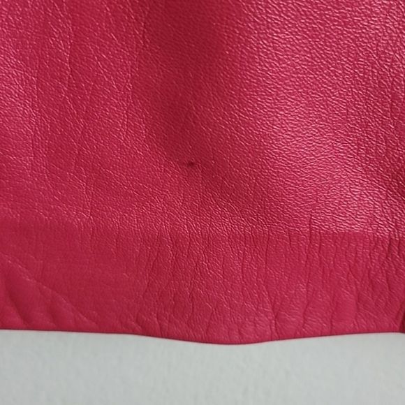 Vintage Hot Pink Leather pencil skirt - Picture 2 of 7